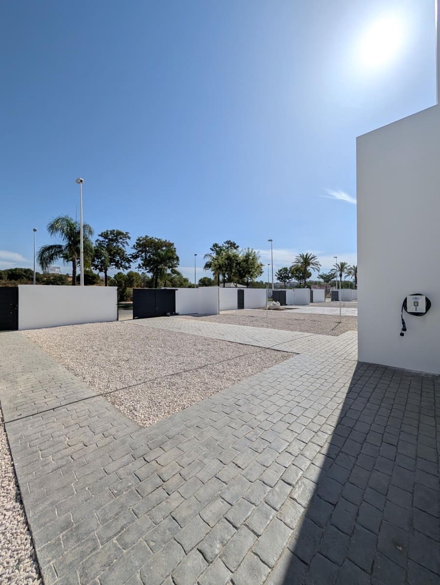 3 slaapkamer Villa te koop in Ayamonte met zwembad - € 341.000 (Ref: 9147353)