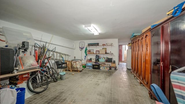 4 slaapkamer Rijtjeshuis te koop in Ayamonte met garage - € 209.500 (Ref: 9185631)
