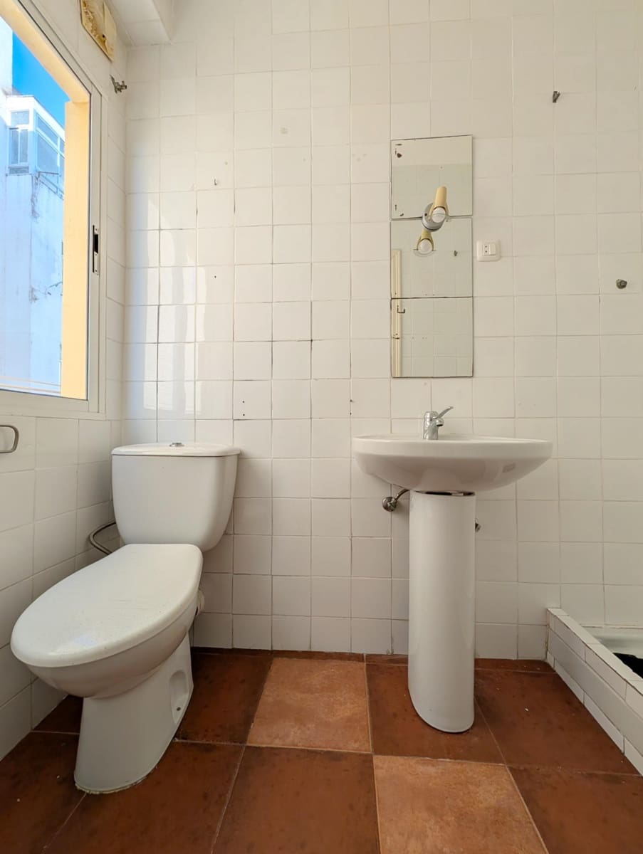 4 bedroom Flat for sale in Ayamonte - € 114,999 (Ref: 9262789)