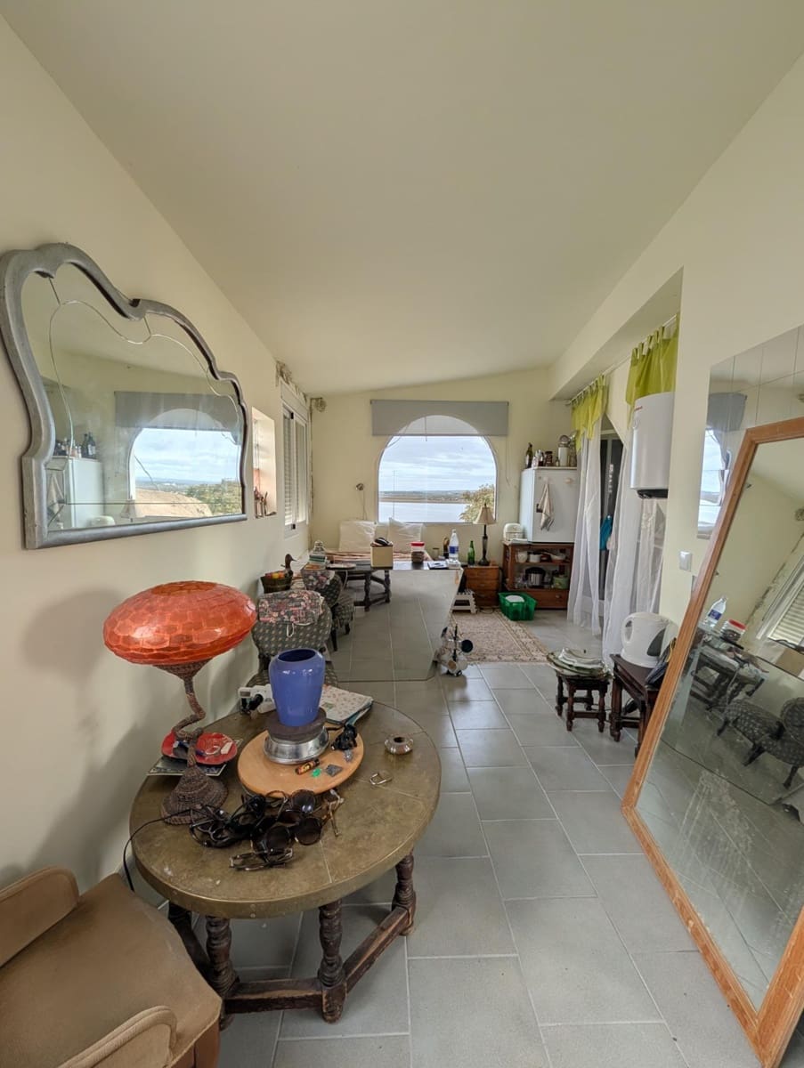 4 bedroom Apartment for sale in Ayamonte - € 184,000 (Ref: 9438134)