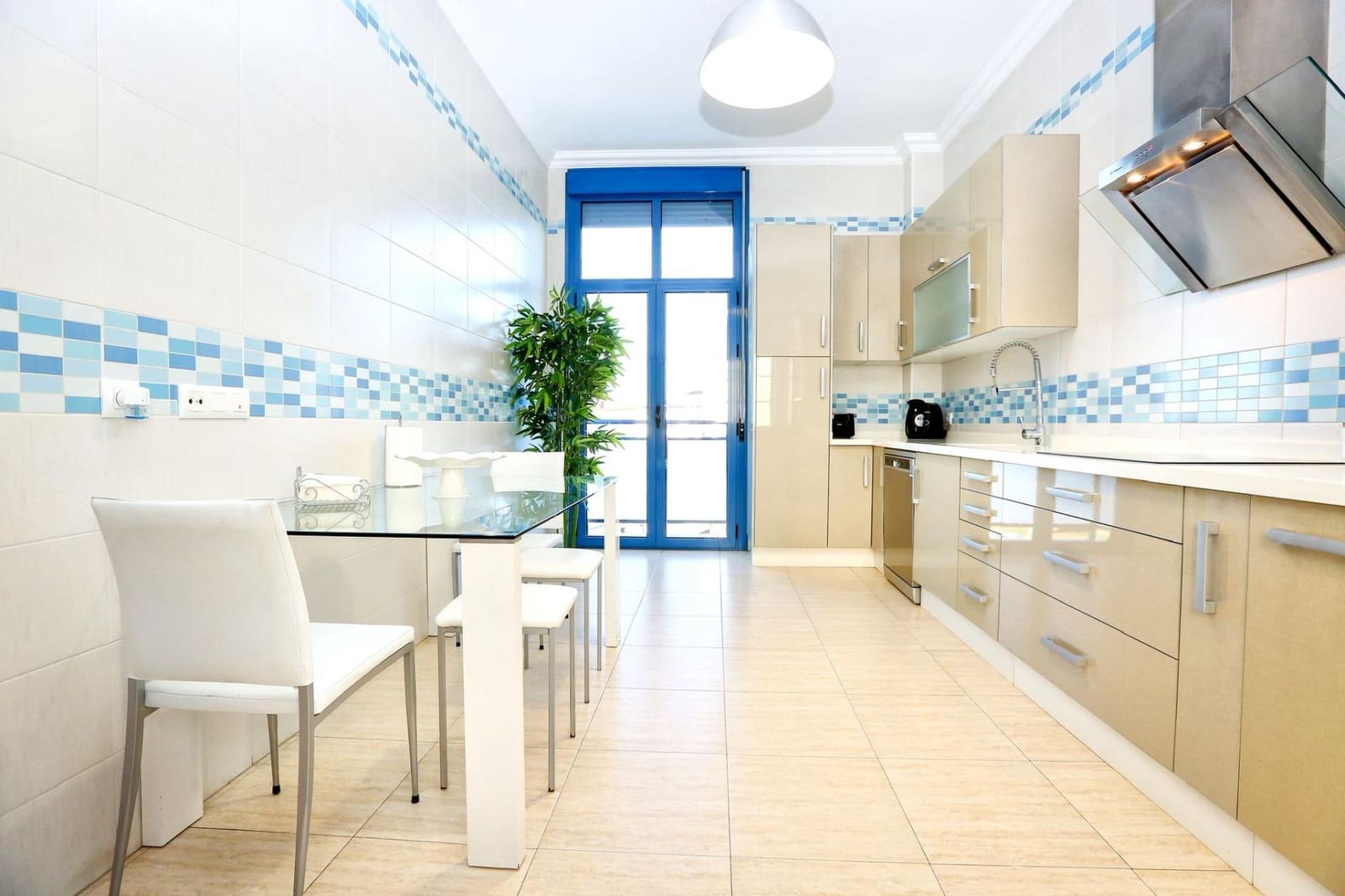 Piso de 3 habitaciones en Ayamonte en venta - 330.000 € (Ref: 9530383)