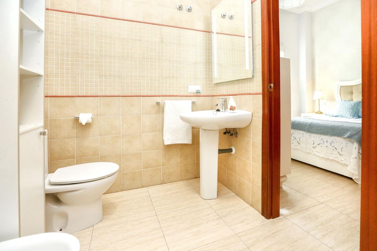 Piso de 3 habitaciones en Ayamonte en venta - 330.000 € (Ref: 9530383)