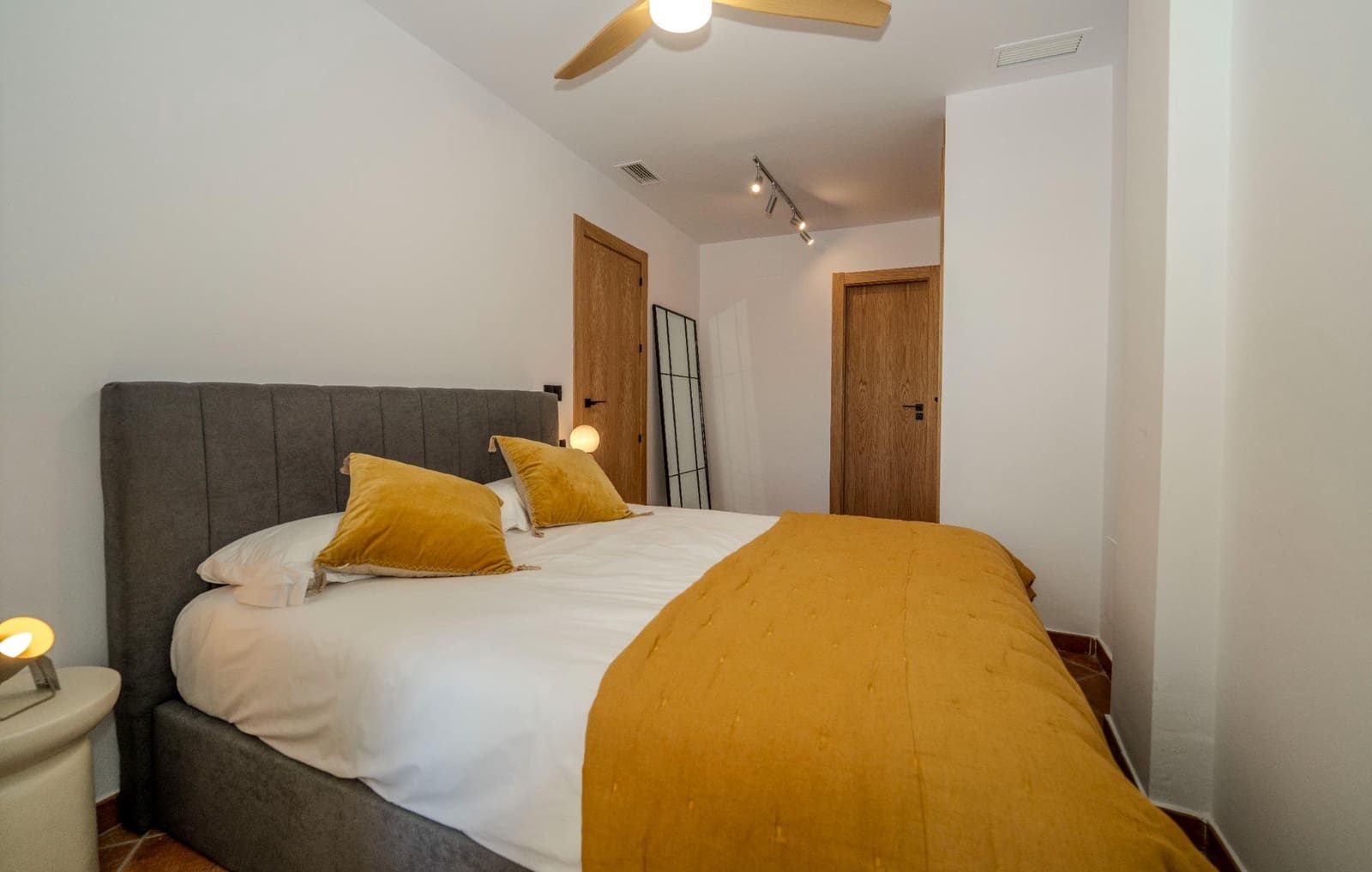 2 slaapkamer Rijtjeshuis te koop in Ayamonte met zwembad garage - € 299.900 (Ref: 9541613)