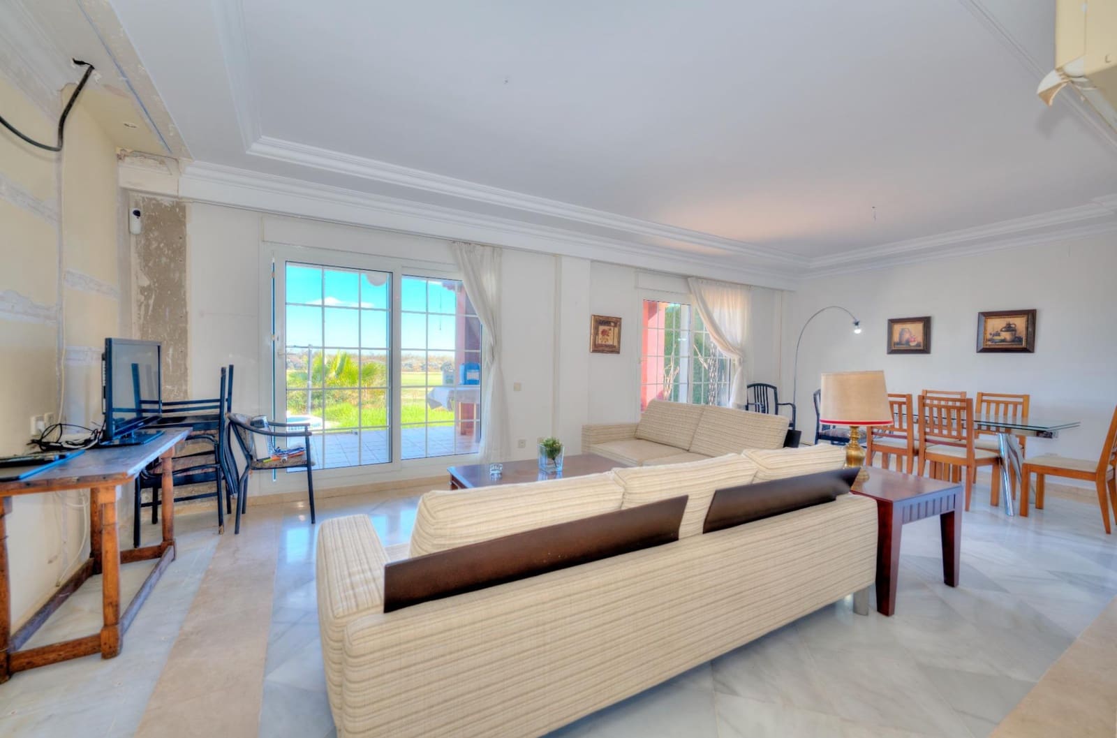 4 quarto Moradia para venda em Isla Canela com piscina - 595 000 € (Ref: 9548415)