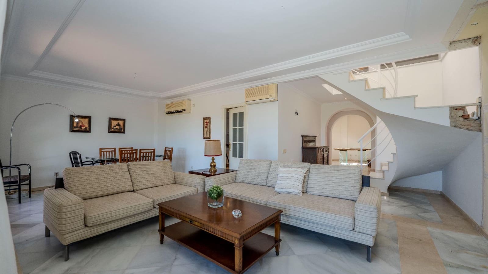 4 quarto Moradia para venda em Isla Canela com piscina - 595 000 € (Ref: 9548415)