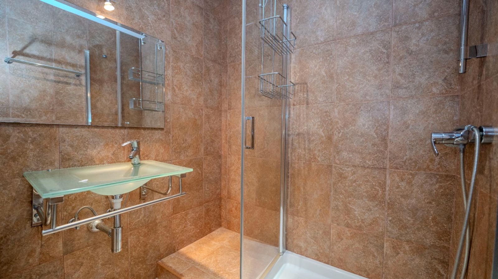 4 quarto Moradia para venda em Isla Canela com piscina - 595 000 € (Ref: 9548415)