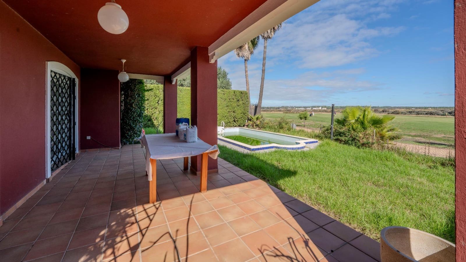 4 quarto Moradia para venda em Isla Canela com piscina - 595 000 € (Ref: 9548415)