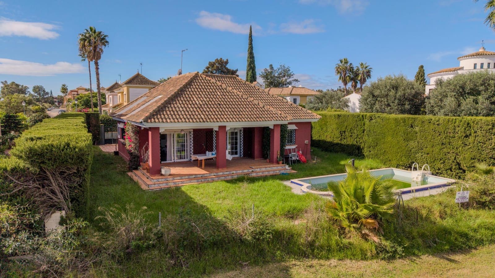 4 quarto Moradia para venda em Isla Canela com piscina - 595 000 € (Ref: 9548415)