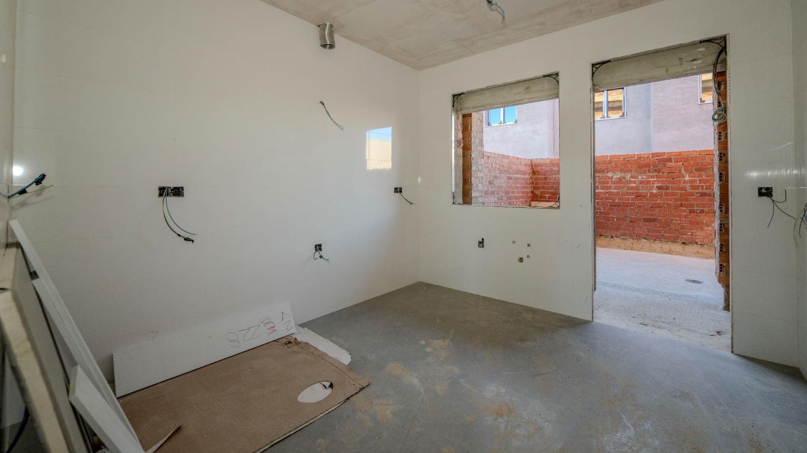 4 bedroom Semi-detached Villa for sale in Ayamonte - € 289,000 (Ref: 9625895)