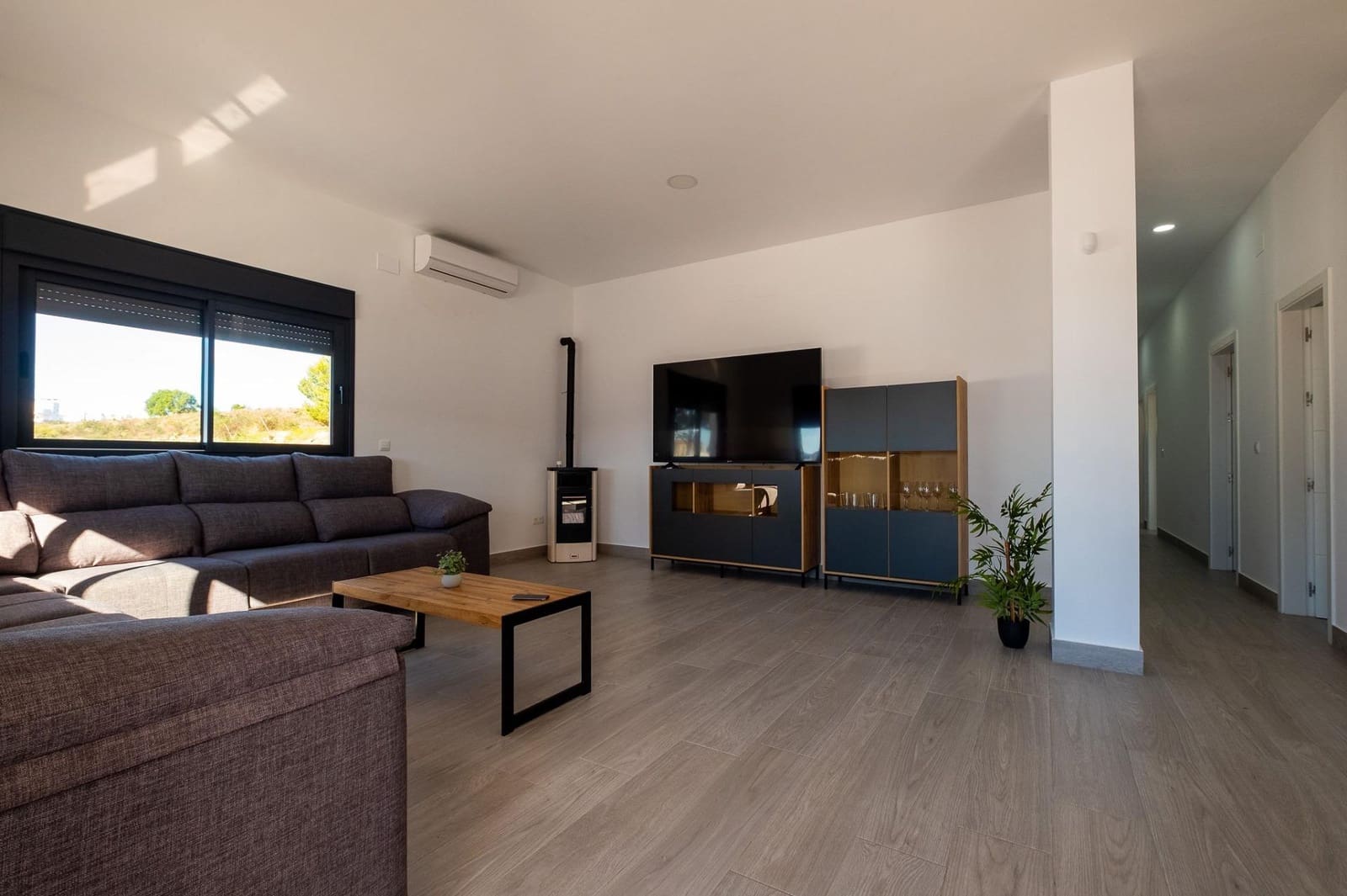 5 bedroom Villa for sale in Ayamonte with pool garage - € 669,000 (Ref: 9696283)