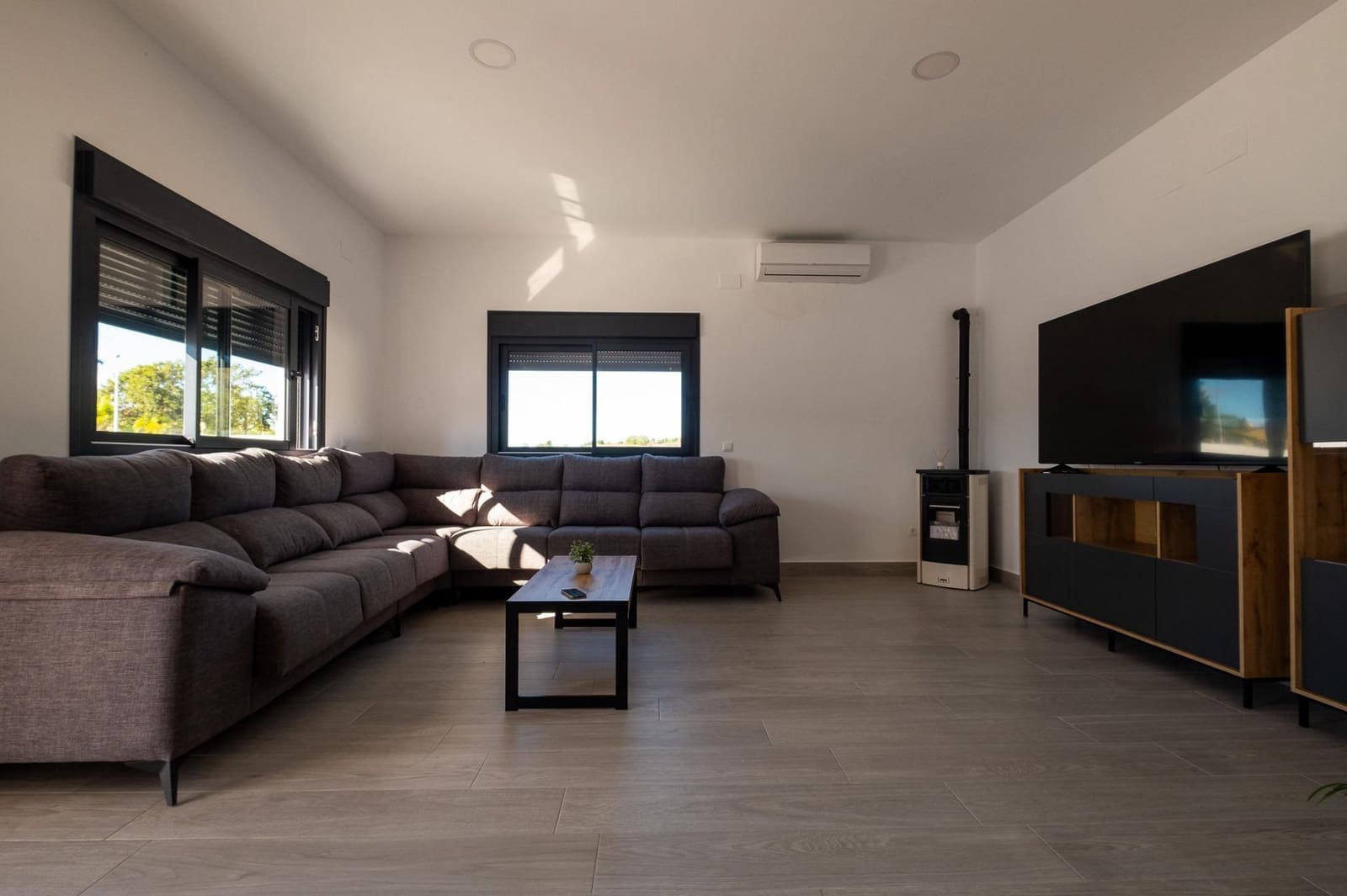 5 bedroom Villa for sale in Ayamonte with pool garage - € 669,000 (Ref: 9696283)