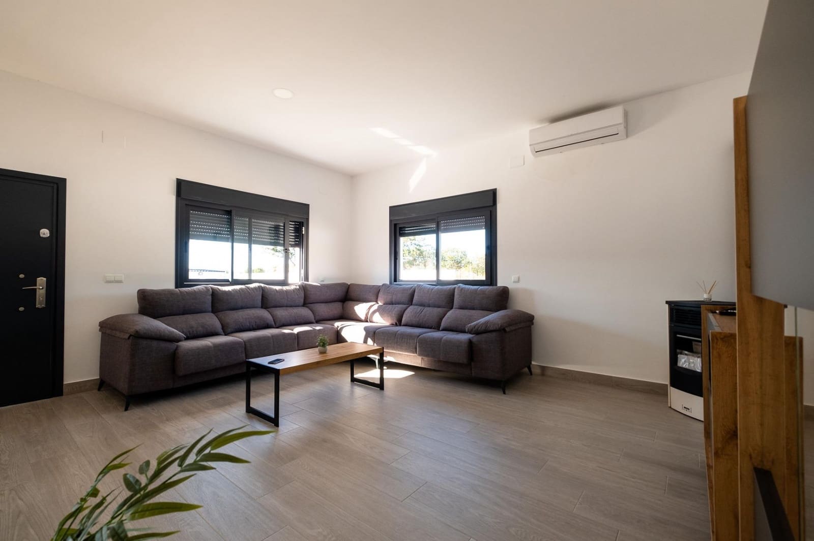 5 bedroom Villa for sale in Ayamonte with pool garage - € 669,000 (Ref: 9696283)