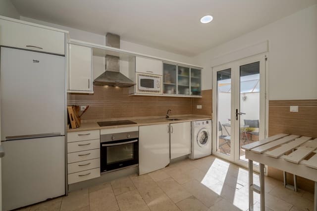 2 makuuhuone Rivitalo myytävänä paikassa Ayamonte mukana 
autotalli - 209 500 € (Ref: 9726824)