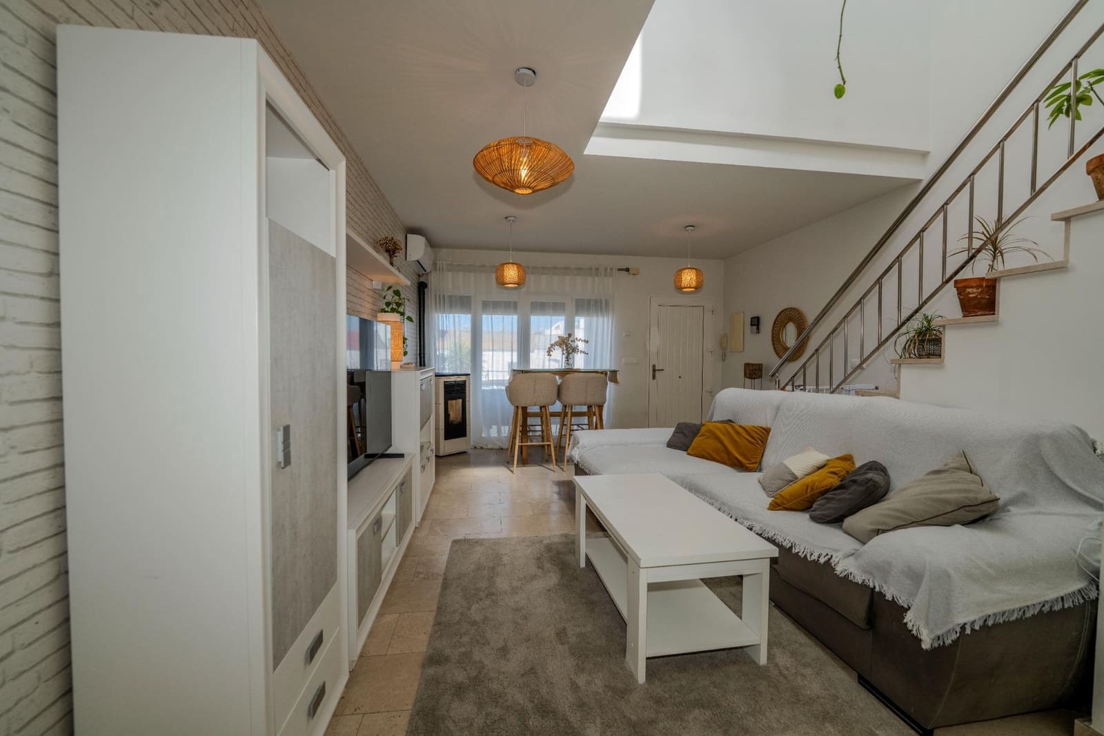 2 bedroom Terraced Villa for sale in Ayamonte with garage - € 209,500 (Ref: 9726824)