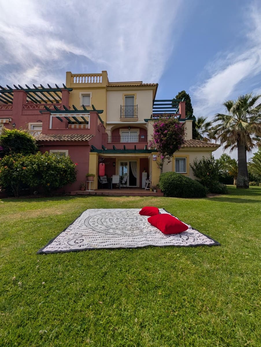 2 chambre Appartement à vendre à Isla Canela avec piscine - 229 000 € (Ref: 9806631)