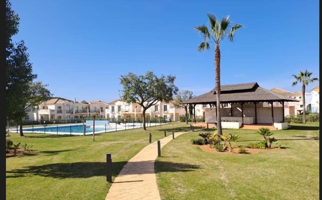 4 bedroom Villa for sale in Ayamonte with pool - € 325,000 (Ref: 9825013)