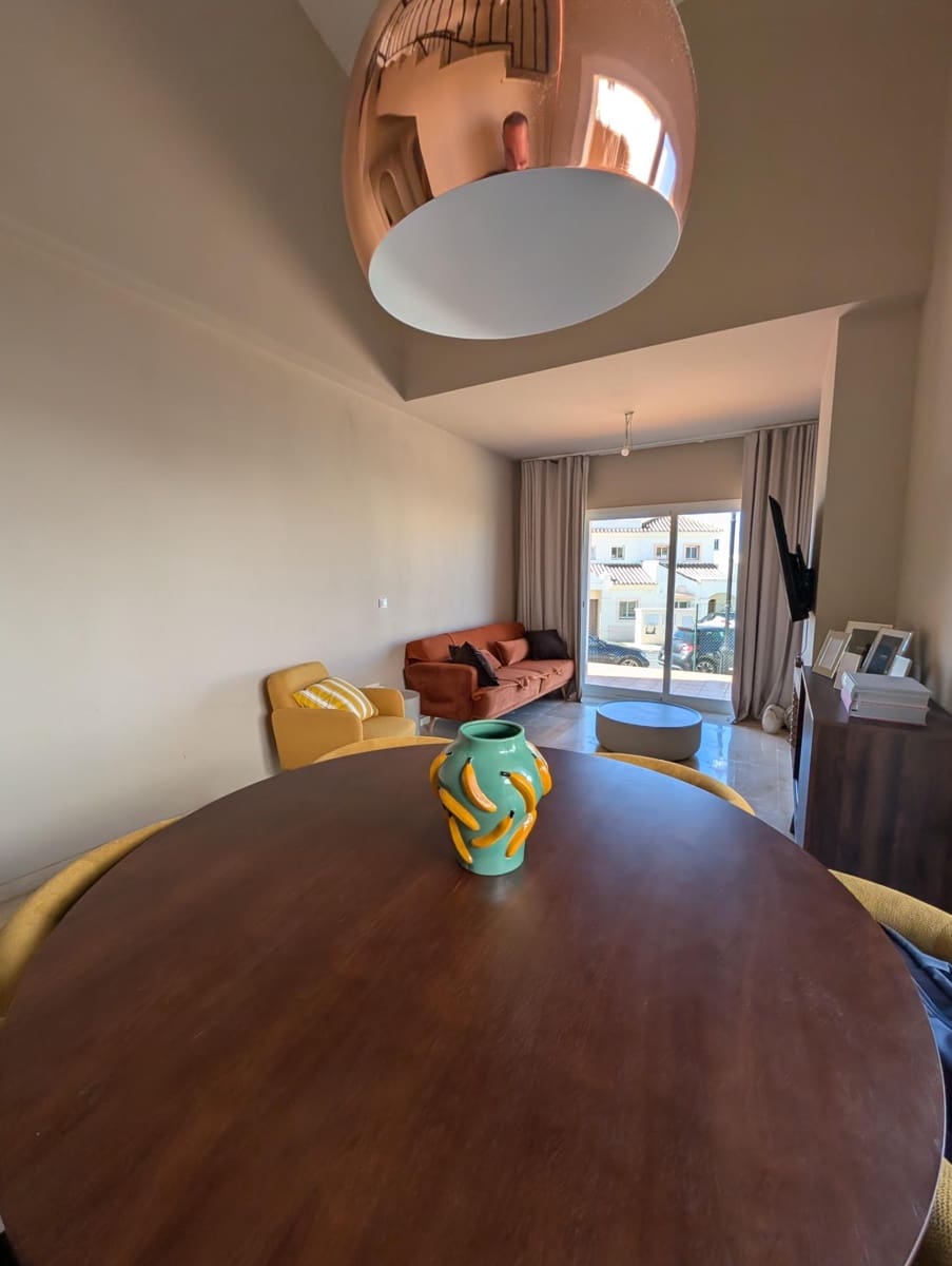 4 bedroom Villa for sale in Ayamonte with pool - € 325,000 (Ref: 9825013)