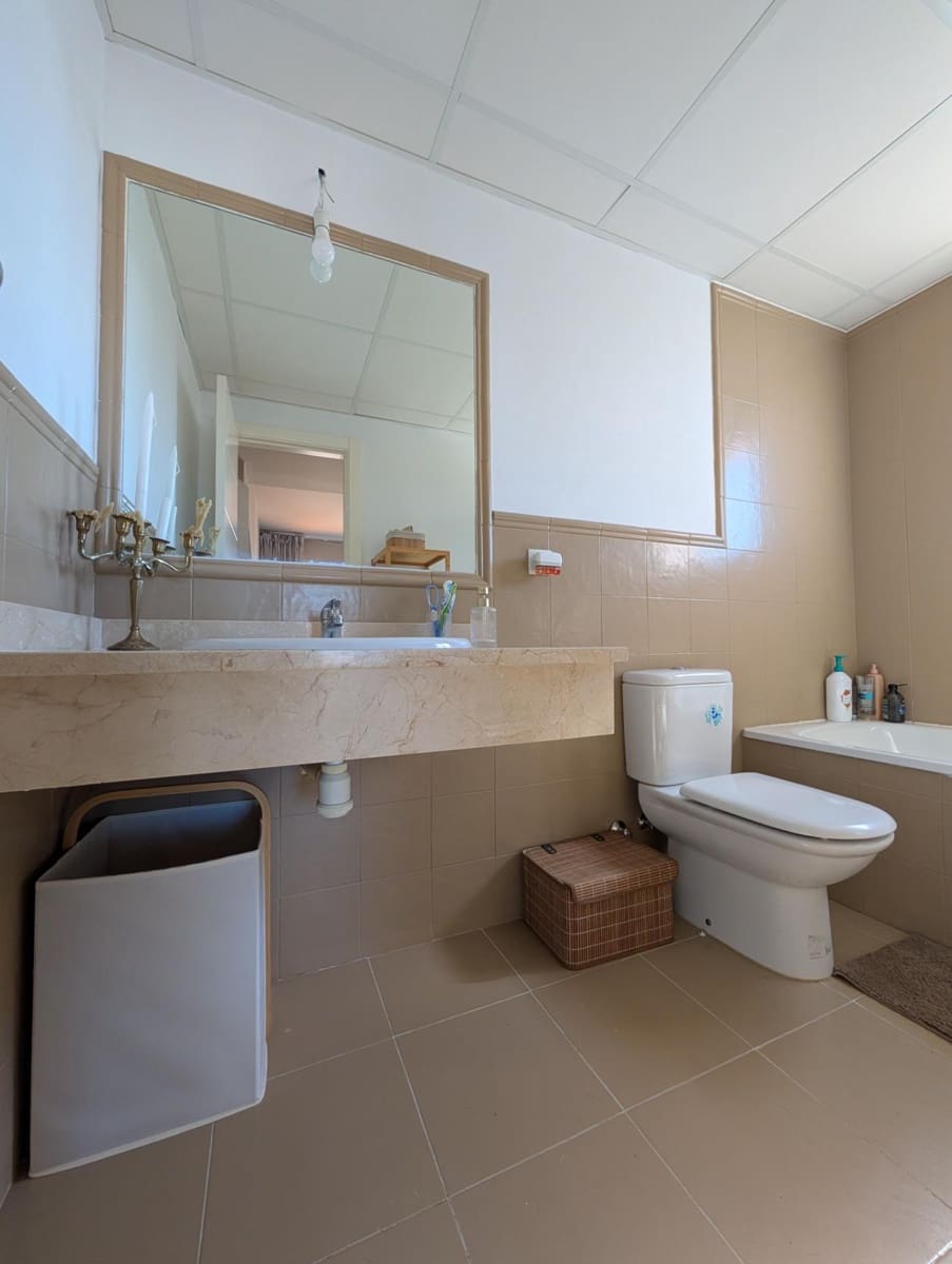 4 bedroom Villa for sale in Ayamonte with pool - € 325,000 (Ref: 9825013)