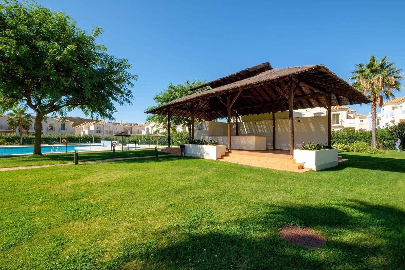 4 bedroom Villa for sale in Ayamonte with pool - € 325,000 (Ref: 9825013)