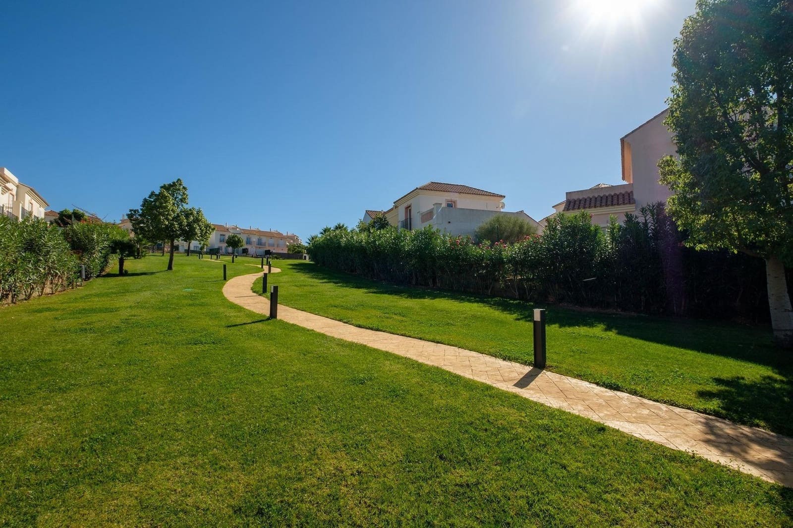 4 bedroom Villa for sale in Ayamonte with pool - € 325,000 (Ref: 9825013)