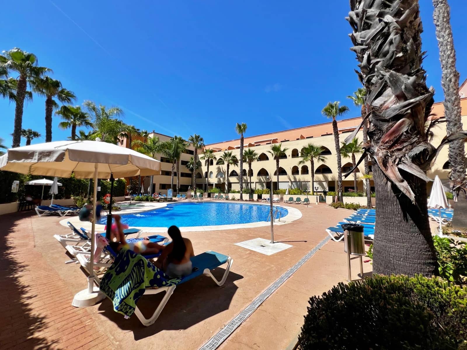 2 soveværelse Rækkehus til salg i Ayamonte med swimmingpool - € 290.000 (Ref: 9949964)