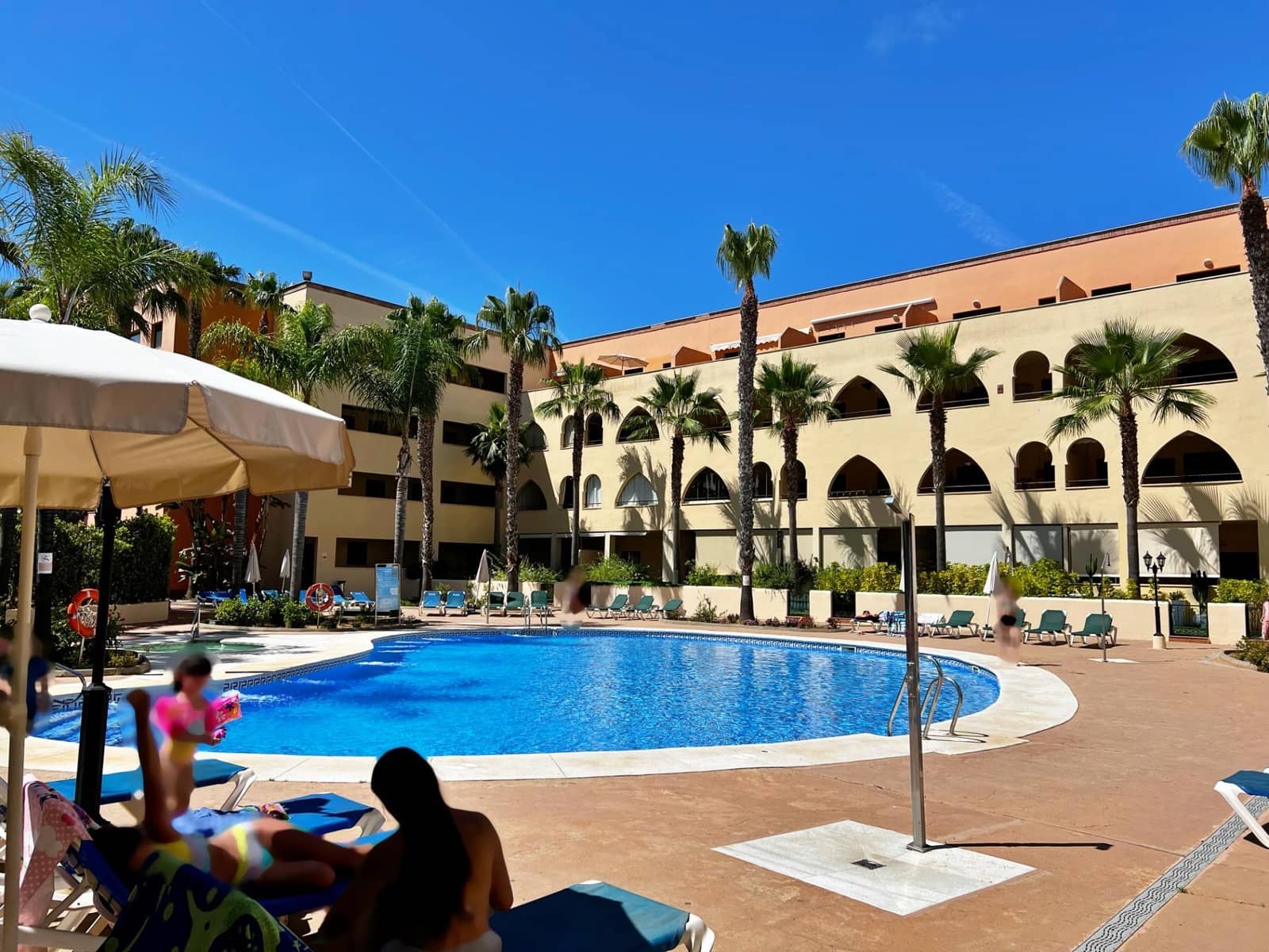 2 soveværelse Rækkehus til salg i Ayamonte med swimmingpool - € 290.000 (Ref: 9949964)