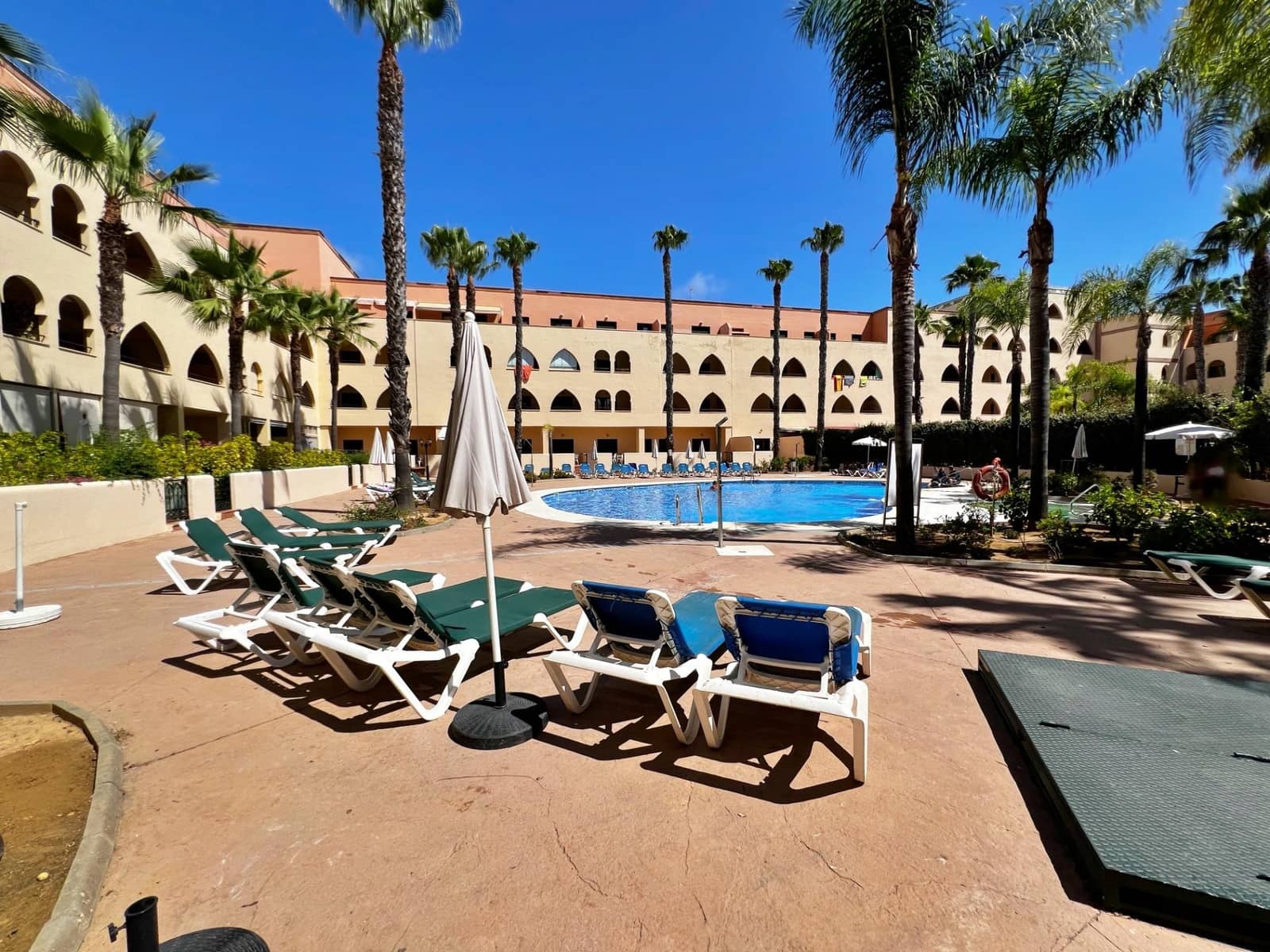 2 soveværelse Rækkehus til salg i Ayamonte med swimmingpool - € 290.000 (Ref: 9949964)