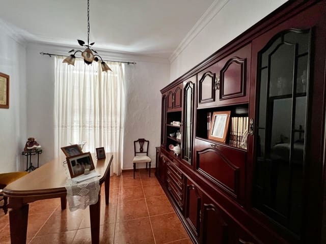 4 slaapkamer Appartement te koop in Ayamonte - € 310.000 (Ref: 9990848)