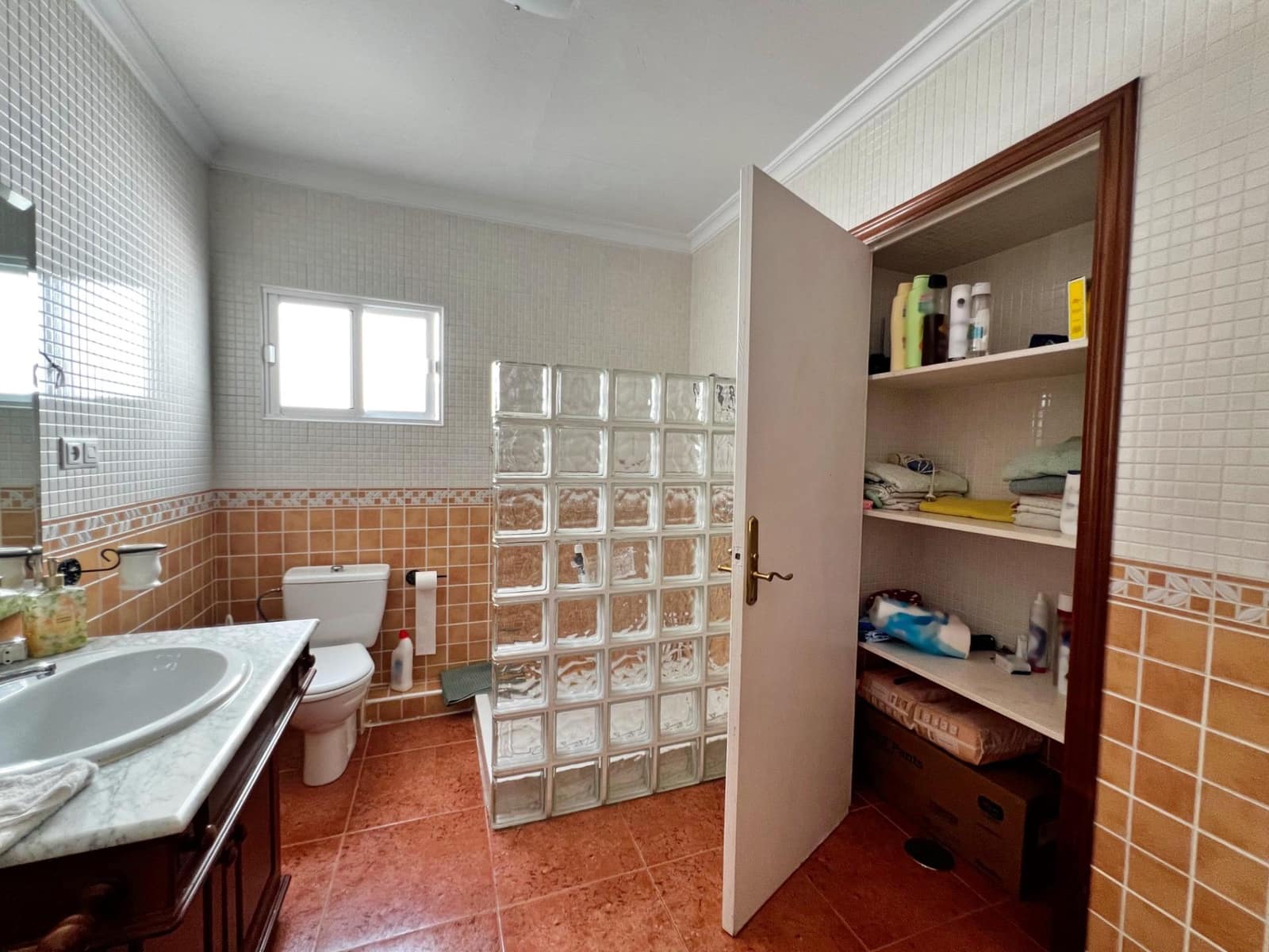 4 makuuhuone Huoneisto myytävänä paikassa Ayamonte - 310 000 € (Ref: 9990848)