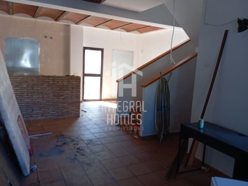 3 bedroom Townhouse for sale in Corteconcepcion - € 97,000 (Ref: 9428055)