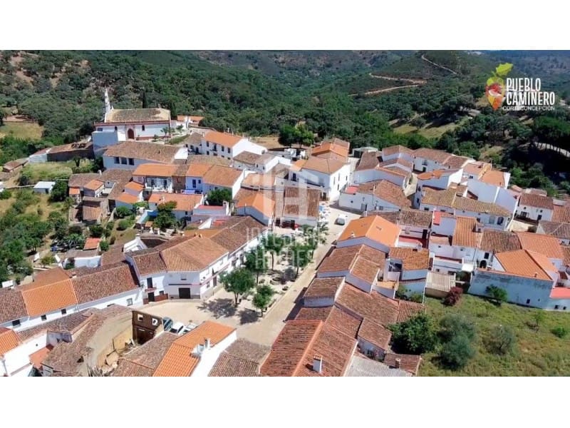 3 bedroom Townhouse for sale in Corteconcepcion - € 97,000 (Ref: 9428055)