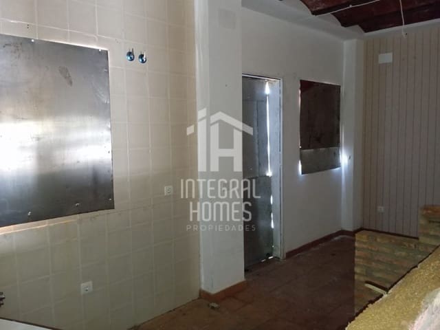 3 bedroom Townhouse for sale in Corteconcepción - € 98,000 (Ref: 9428056)
