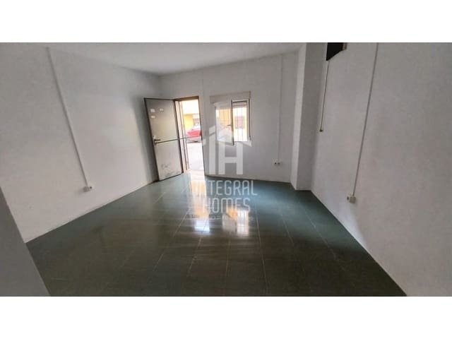 Commercieel te koop in Huelva stad - € 49.000 (Ref: 9428059)