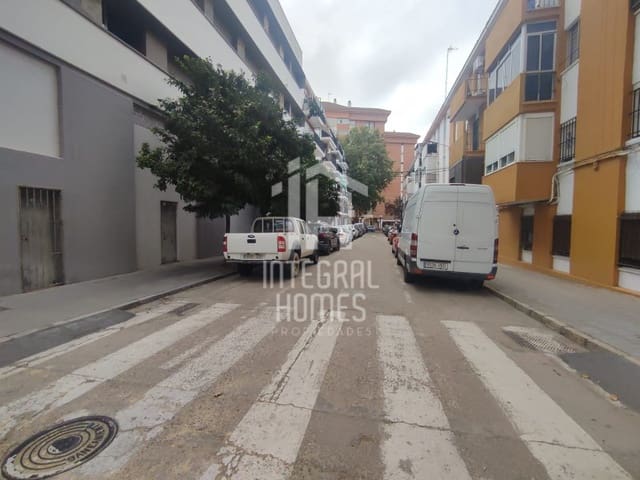 Commercieel te koop in Huelva stad - € 49.000 (Ref: 9428059)