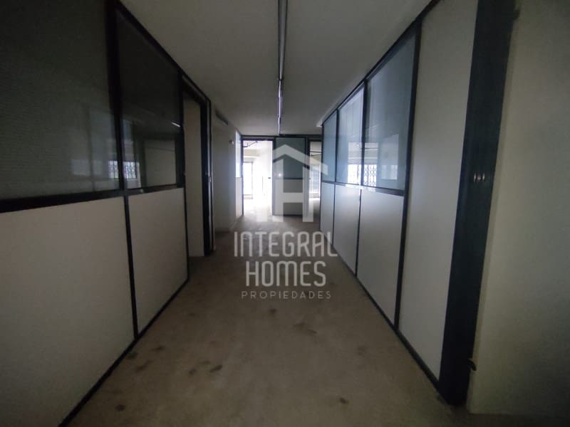 Office for sale in Huelva city - € 345,000 (Ref: 9428065)