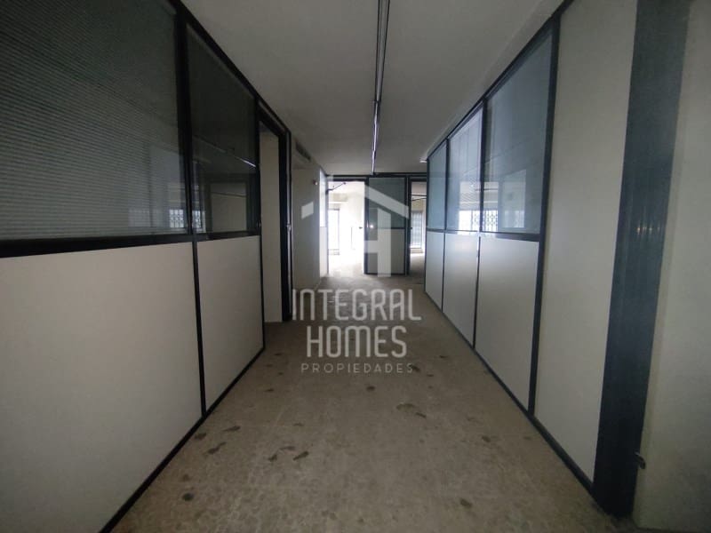 Office for sale in Huelva city - € 345,000 (Ref: 9428065)