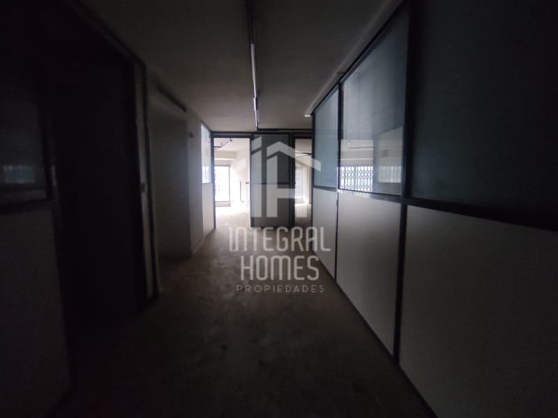 Office for sale in Huelva city - € 345,000 (Ref: 9428065)