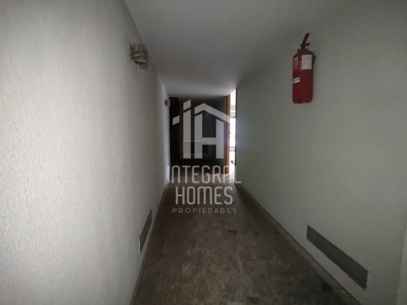 Office for sale in Huelva city - € 345,000 (Ref: 9428065)