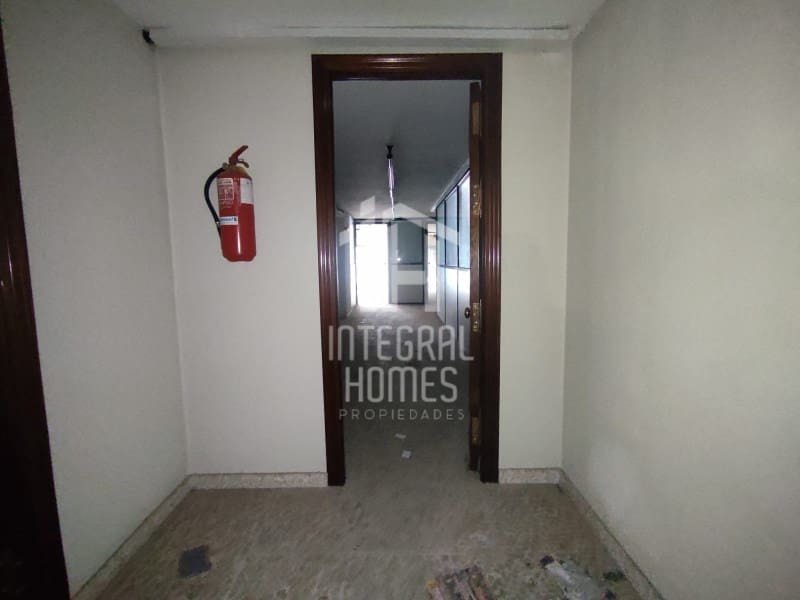 Office for sale in Huelva city - € 345,000 (Ref: 9428065)