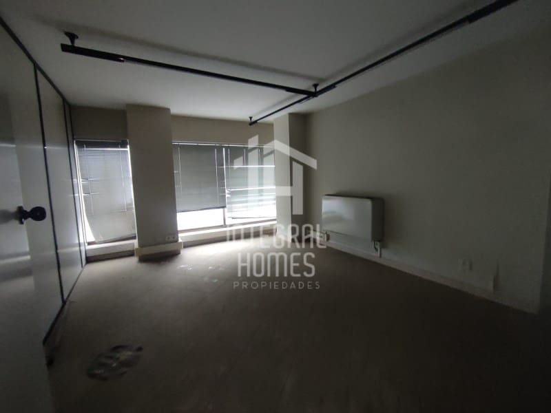 Office for sale in Huelva city - € 345,000 (Ref: 9428065)