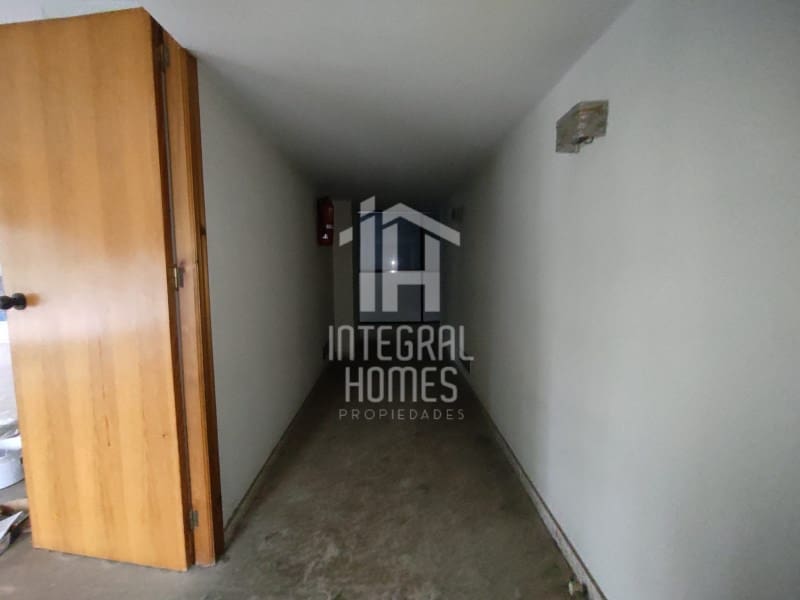 Office for sale in Huelva city - € 345,000 (Ref: 9428065)