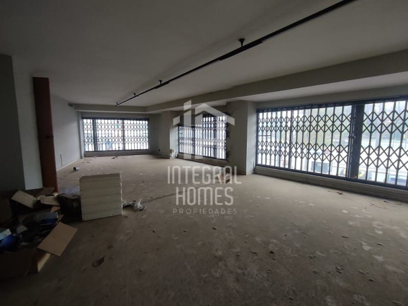 Office for sale in Huelva city - € 345,000 (Ref: 9428065)