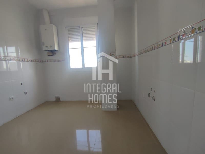 3 bedroom Apartment for sale in Huelva city - € 239,000 (Ref: 9428070)