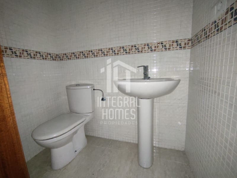 3 bedroom Apartment for sale in Huelva city - € 239,000 (Ref: 9428070)