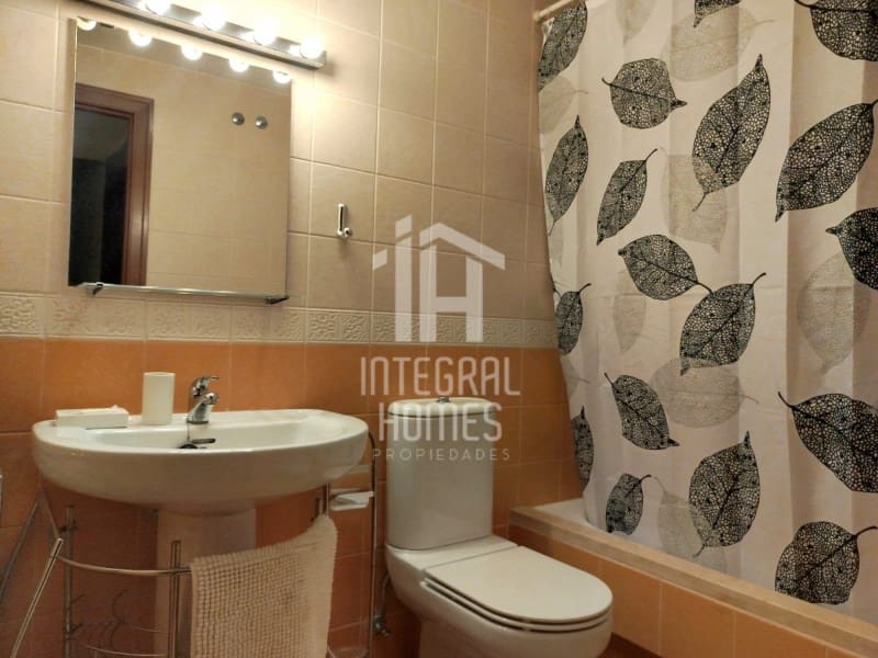 2 bedroom Penthouse for sale in Ayamonte with garage - € 149,500 (Ref: 9428073)