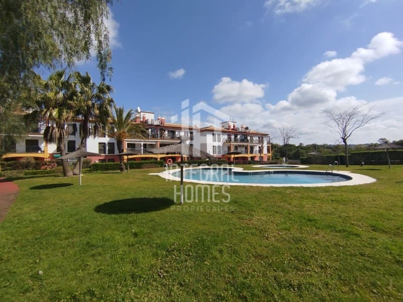 2 bedroom Penthouse for sale in Ayamonte with garage - € 149,500 (Ref: 9428073)