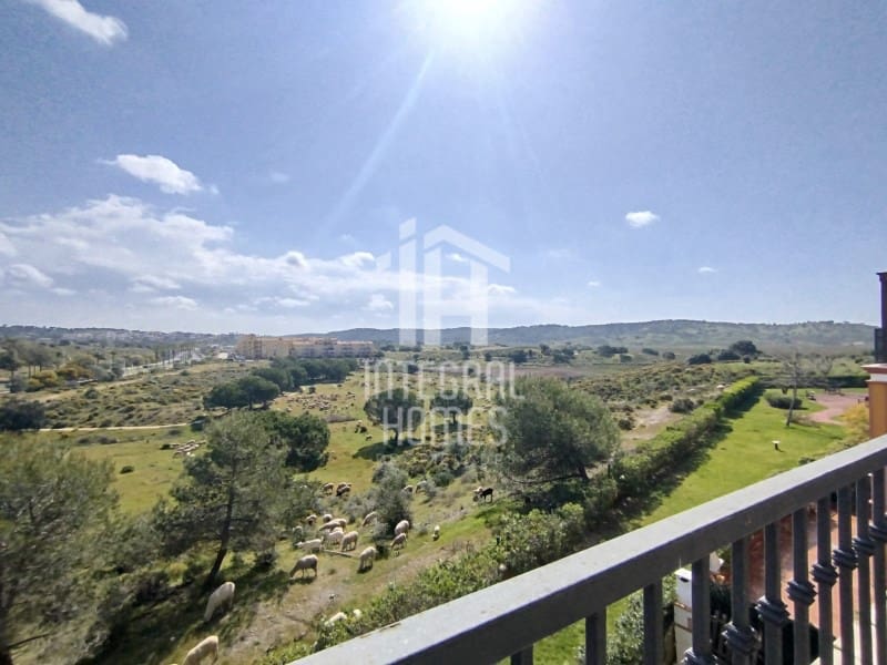 2 bedroom Penthouse for sale in Ayamonte with garage - € 149,500 (Ref: 9428073)