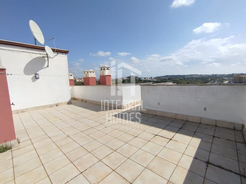 2 bedroom Penthouse for sale in Ayamonte with garage - € 149,500 (Ref: 9428073)