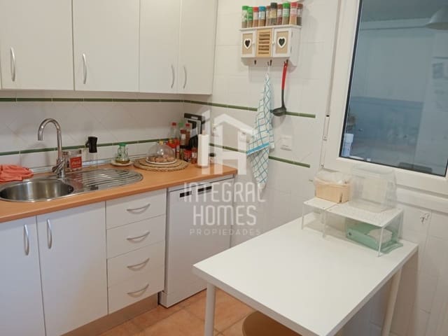 Casa de 3 habitaciones en Ayamonte en venta con garaje - 225.000 € (Ref: 9428074)