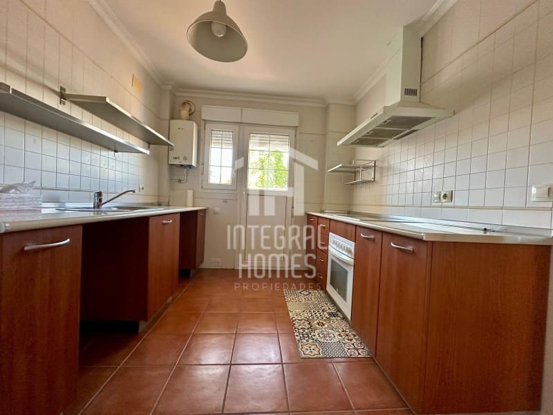 4 bedroom Semi-detached Villa for sale in Ayamonte with garage - € 265,000 (Ref: 9428077)
